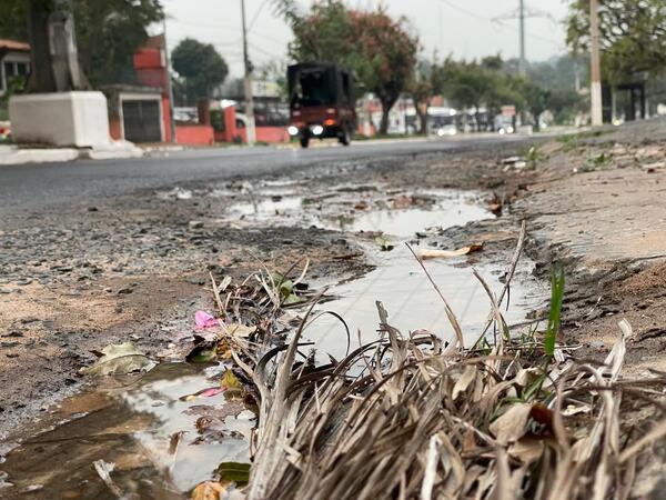 ESSAP pierde el 50% del agua, mientras 300.000 paraguayos siguen sin agua potable
