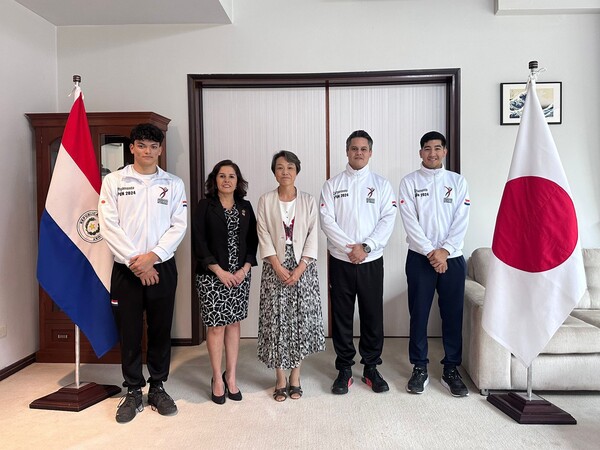 Embajadora del Japón celebra crecimiento de la gimnasia paraguaya - .::Agencia IP::.