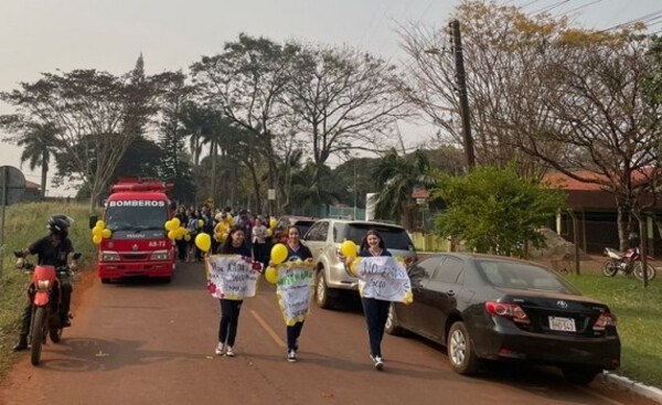 Caminata simbólica para concienciar sobre la prevención del suicidio