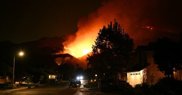 Diario HOY | Incendios forestales arrasan con viviendas alrededor de Los Ángeles