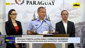 Video: Uruguay presta avión hidrante para combatir los incendios - ABC Noticias - ABC Color