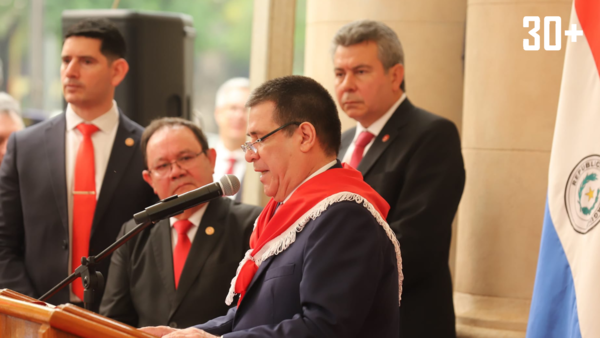 Presidente de la ANR ratifica apoyo al gobierno de Santiago Peña - trece