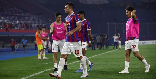 Versus / Cerro y otra decepción en casa