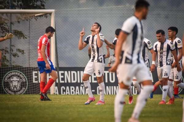 Intermedia: Santaní triunfa en casa y sale de la zona roja - Fútbol de Ascenso de Paraguay - ABC Color