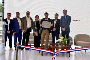 Moderno showroom de Land Rover Py - Empresariales - ABC Color