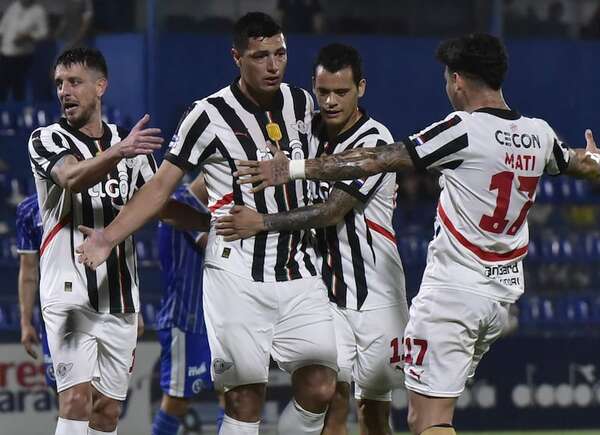 Sol de América 0-Libertad 1: Sufrida victoria gumarela - Deportes - ABC Color