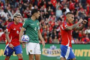 Polémica en Bolivia por una supuesta falta de juego limpio en el gol de Chile - Fútbol Internacional - ABC Color