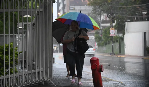 Emiten alerta por posibles tormentas en 7 Departamentos
