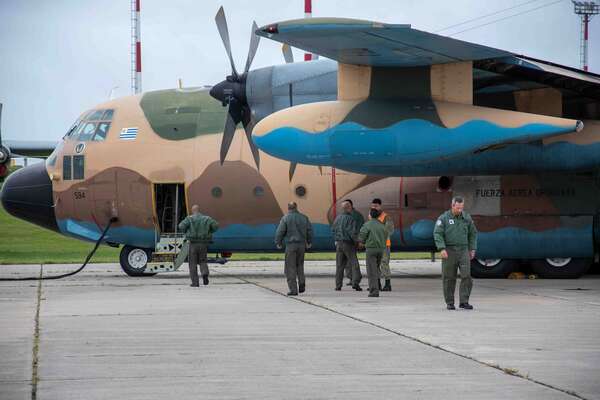 Anuncian llegada de avión hidrante uruguayo para apoyo a combate contra el fuego