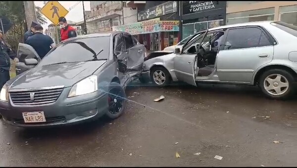 Conductor ebrio involucrado en aparatoso accidente sobre la avenida Irrazábal