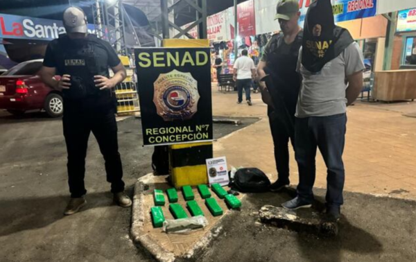 Detienen a pasajero por transportar droga en su equipaje