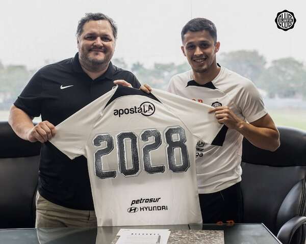 Olimpia renovó contrato con Alex Franco: firmó hasta 2028 - Olimpia - ABC Color