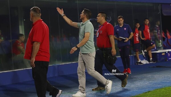 Versus / Cerro Porteño: Lo que dijo Manolo sobre los besos a la hinchada