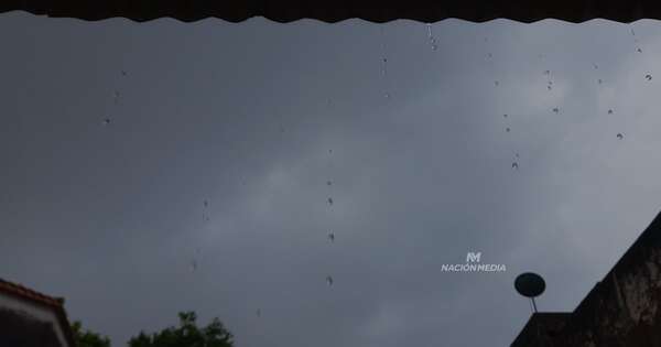 La Nación / Incendios forestales aumentan la probabilidad de “lluvia negra”