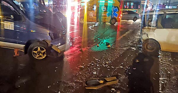 Diario HOY | Conductor borracho ocasiona accidente múltiple en Ciudad del Este: hay dos heridos