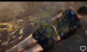 (VIDEO)Vecinos de Luque descuerearon a ladrón de medidor