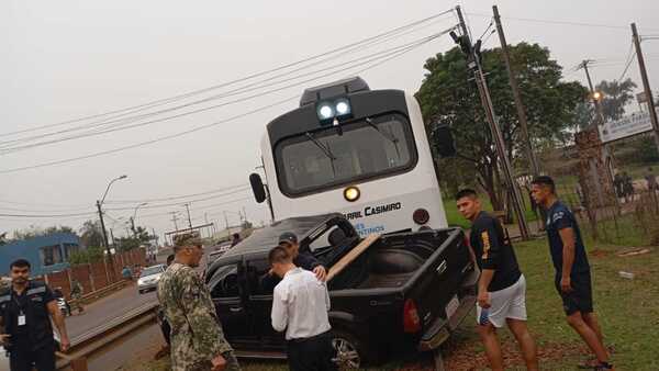 Fiscalía investiga choque de tren binacional a camioneta de la FTC