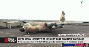 La Nación / Avión hidrante llegó a suelo paraguayo para combatir incendios en el Chaco