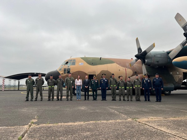 Hércules uruguayo se suma al combate contra incendios en el Chaco - ADN Digital