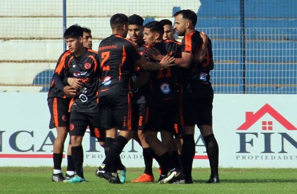 Nacional B: Tras criticas de dirigentes e hinchas del Club América, este sábado se traslada a Hernandarias para su partido ante Patriotas