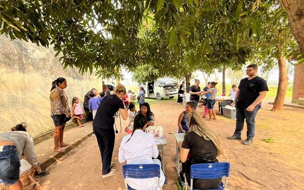 Asisten a familias de Itakyry con atenciones extramurales