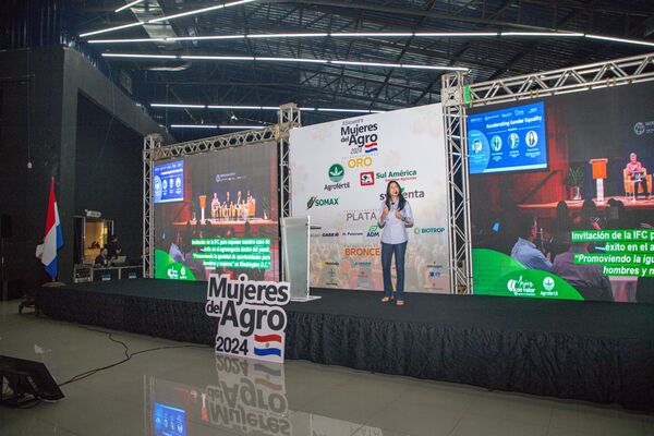 Agrofértil celebra el éxito del “Programa Mujer con Valor” en el II Encuentro Mujeres del Agro