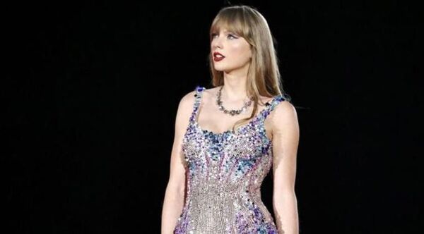 Taylor Swift aprovecha discurso en los VMAs para invitar nuevamente a la gente a votar