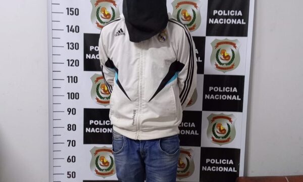 Detienen a hombre por hurto y recuperan motocicleta