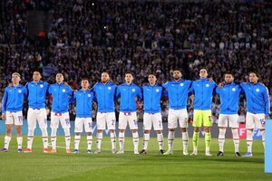 Versus / Dos jugadores de Paraguay en el XI ideal de la doble fecha de Eliminatorias