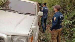 Recuperan dos camionetas hurtadas en Paraguarí y Central - Nacionales - ABC Color