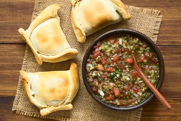 Aprendé a hacer pebre chileno, una salsa perfecta para empanadas y asados - Gastronomía - ABC Color