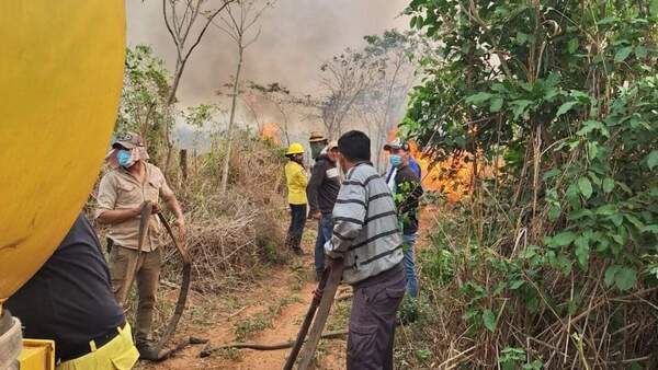 San Pedro sufre con incendios forestales y de pastizales en varias comunidades