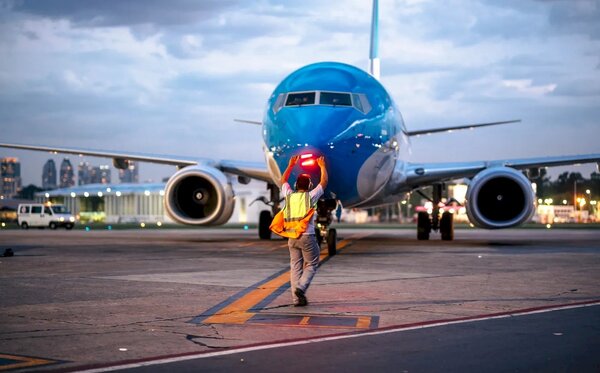Paro en Aerolíneas Argentinas por 24 horas este viernes - .::Agencia IP::.