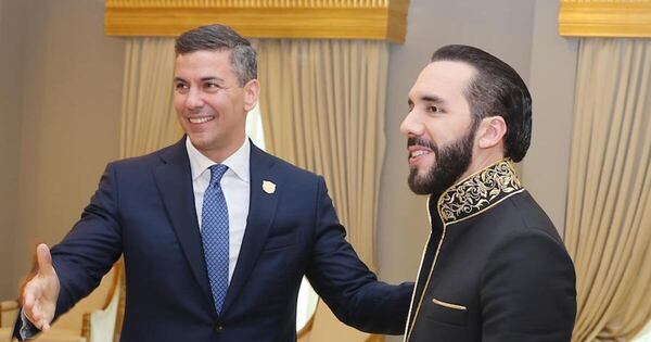 La Nación / Nayib Bukele visitará Paraguay en octubre y se reunirá con Santiago Peña