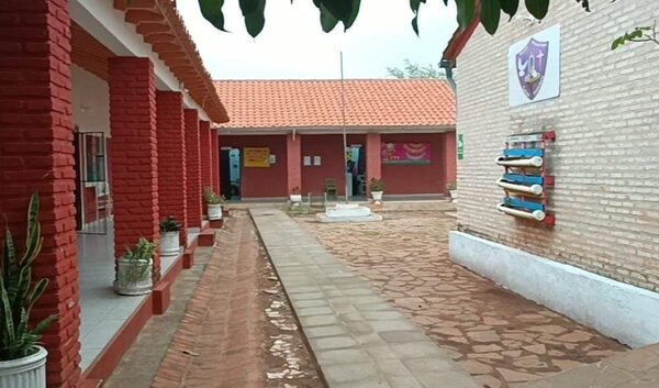 Pelaron escuela de Curuzú Francisco