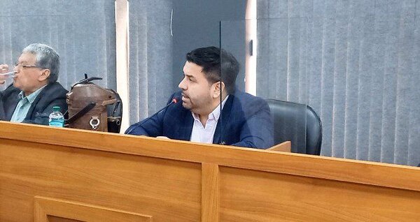 VIDEO | Hugo Lezcano volvió a cargar en el caso bomberos de Reducto y apuntó contra la oposición - San Lorenzo Hoy