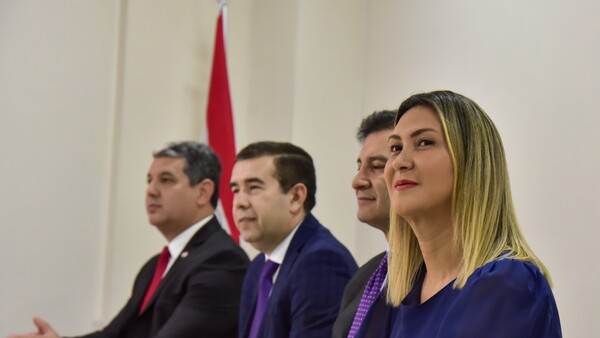 Gobierno cuenta con un "estudio" que refuerza plan de excluir la estabilidad laboral