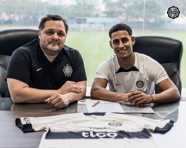 Olimpia anunció la renovación de Hugo Benítez hasta el 2028 - Olimpia - ABC Color