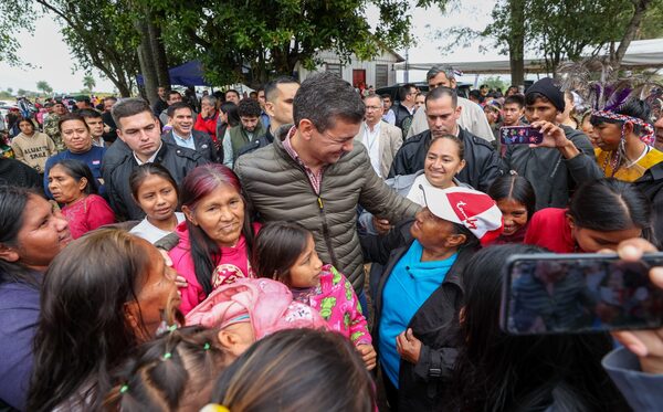 Peña reafirma su compromiso con los pueblos indígenas de traer obras para su desarrollo - .::Agencia IP::.