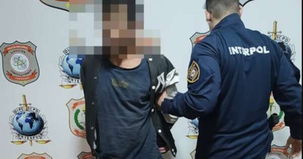 La Nación / Un hombre irrumpió en Interpol e intentó acuchillar al policía de guardia