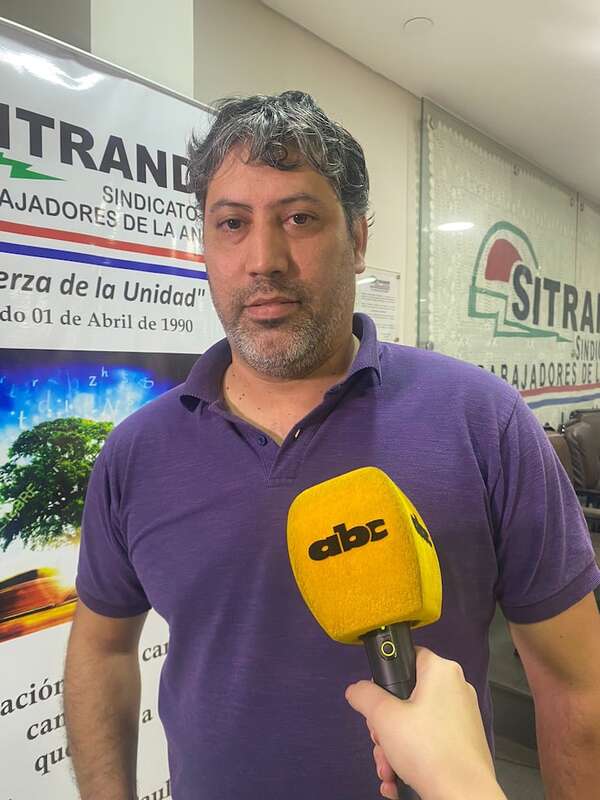 Sitrande habla de analizar una huelga general ante anuncio de reforma del Código Laboral - Economía - ABC Color