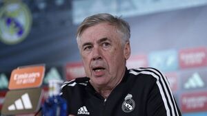 Ancelotti: "Vinícius no está en su mejor versión pero tenemos que tenerle mucho cariño"