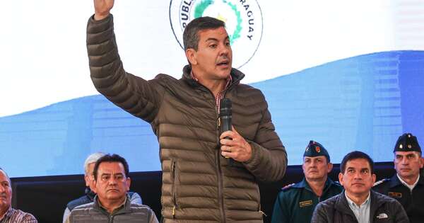 La Nación / “Debe tener amor propio y quedarse callado”, sugirió Peña a Abdo Benítez