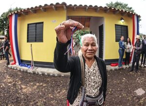 Gobierno entrega 130 viviendas a comunidades nativas del Chaco paraguayo