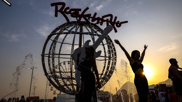Arranca la edición conmemorativa de los 40 años del Rock in Río bajo 40 grados centígrados
