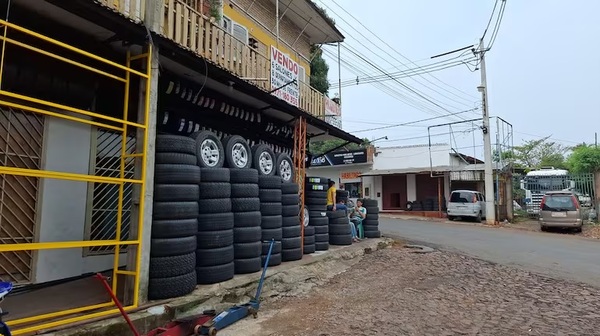 Delincuentes disparan a cliente en gomería y huyen con más de G. 50 millones