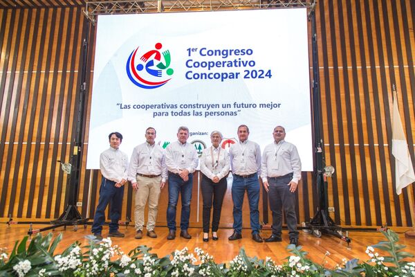Se realizó con éxito el 1° Congreso Cooperativo CONCOPAR 2024