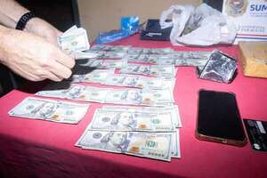 Encuentran US$ 20.000 en poder de supuestos miembros del Clan Rotela - Policiales - ABC Color