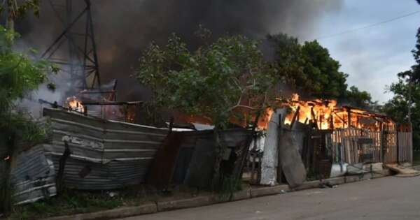Diario HOY | Se incendian varias viviendas y una torre de la ANDE en la Chacarita