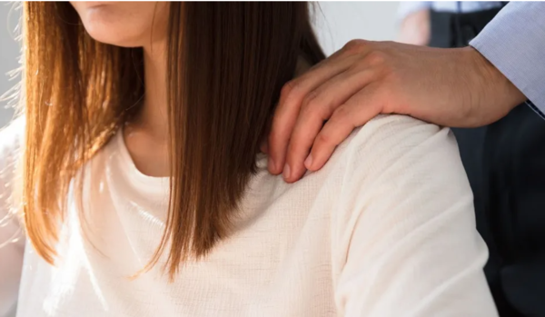 Imputan a docente por presunto acoso sexual a alumnas